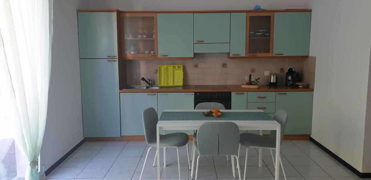 Cadenazzo Alloggio Corina מראה חיצוני תמונה